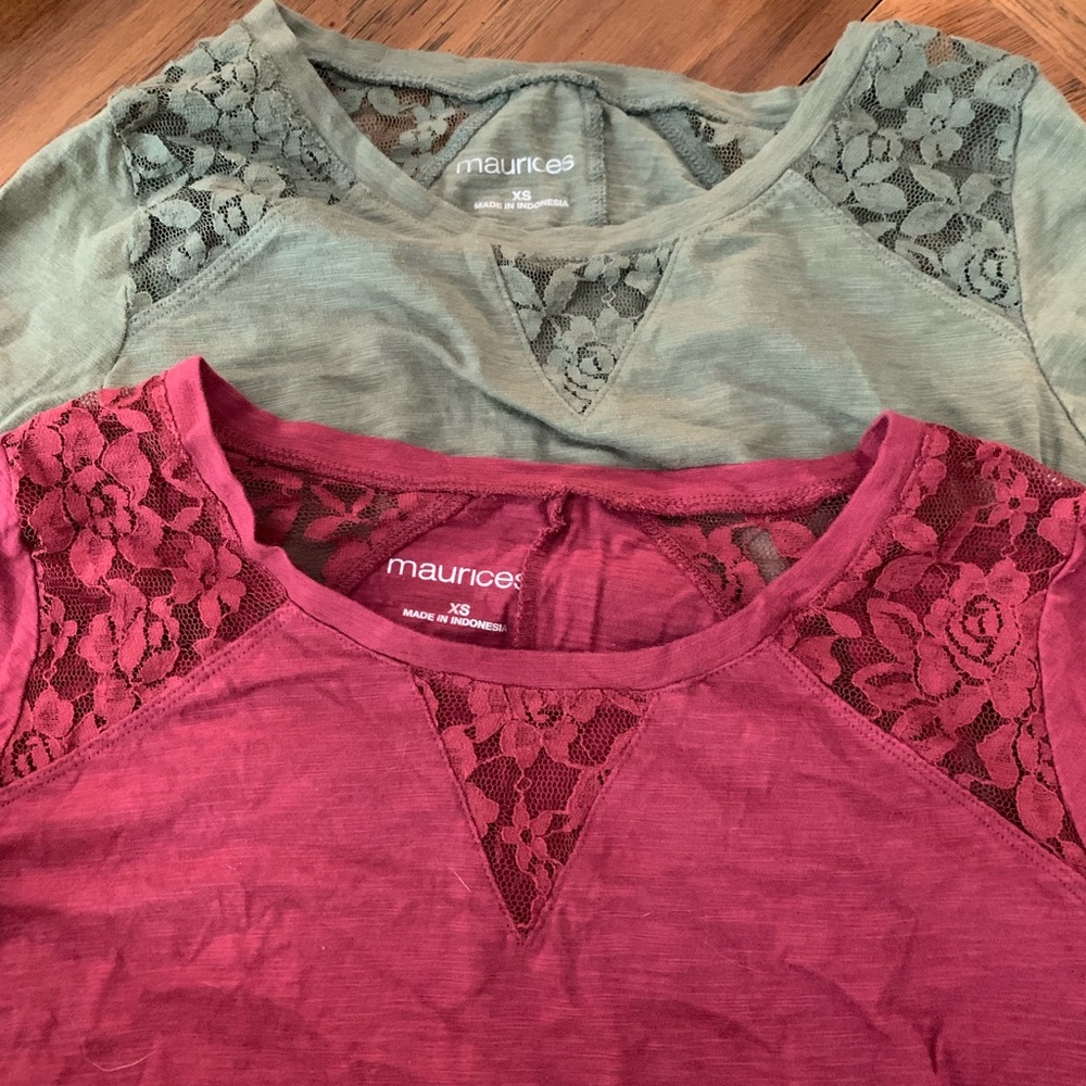 Long Sleeve Tees with Lace shoulder